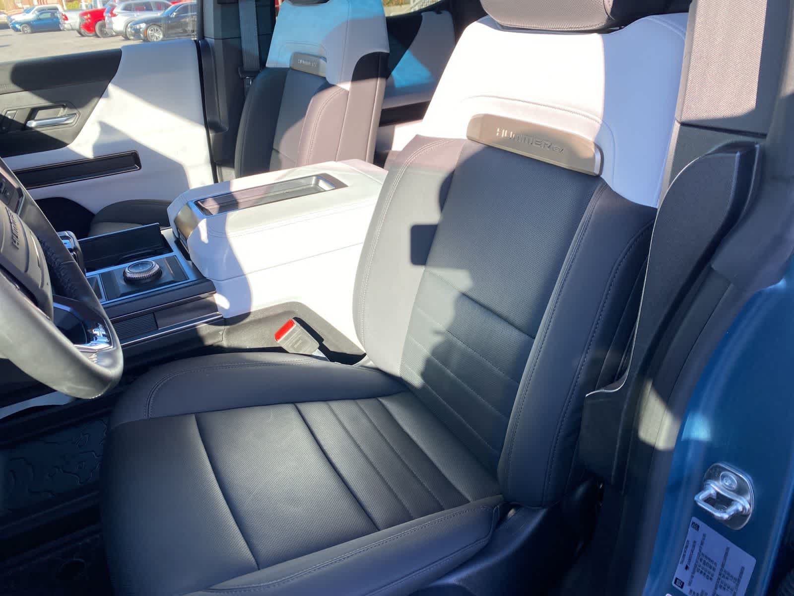 Thumbnail: 2024 GMC Hummer EV - 12