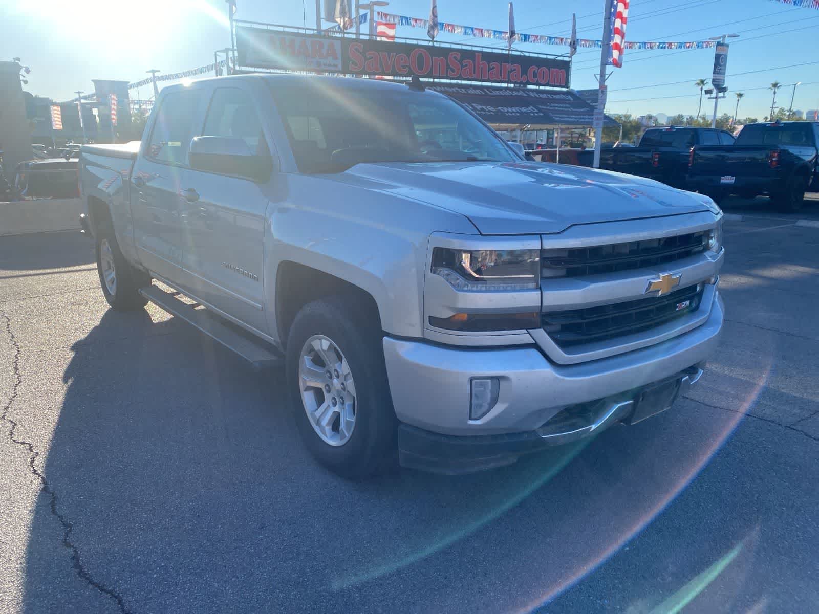 2016 Chevrolet Silverado 1500 LT photo 3