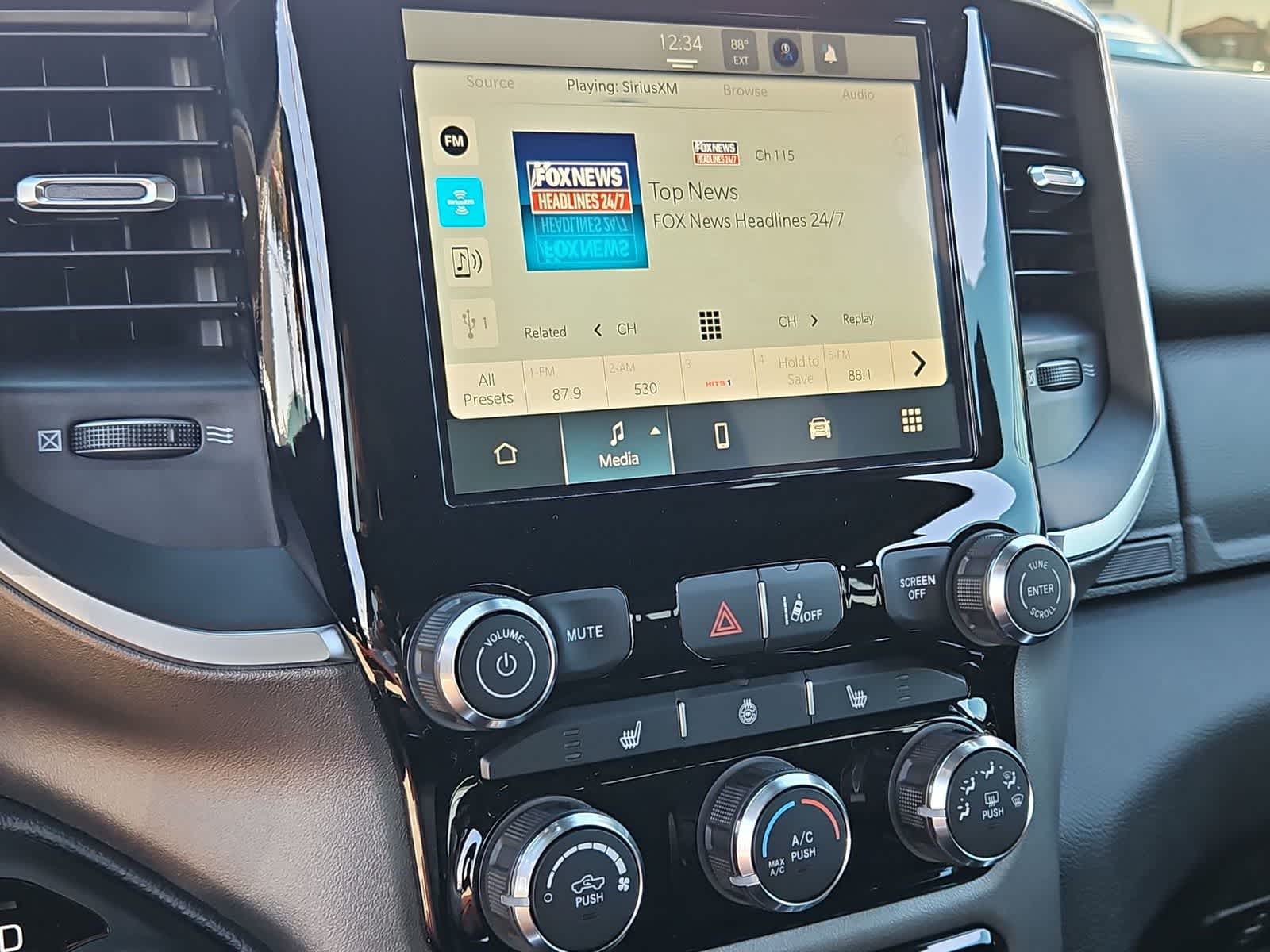 Thumbnail: 2026 RAM 1500 - 27