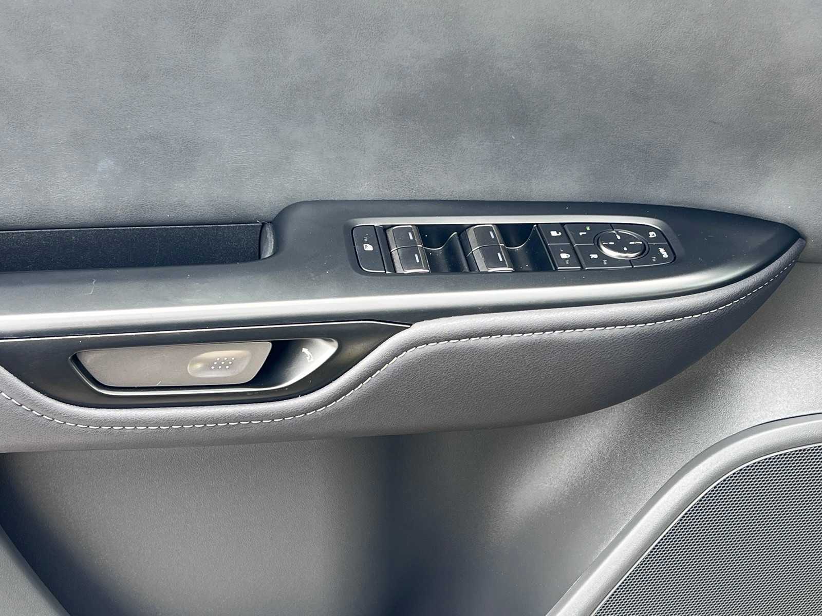 Thumbnail: 2023 Lexus RZ - 15