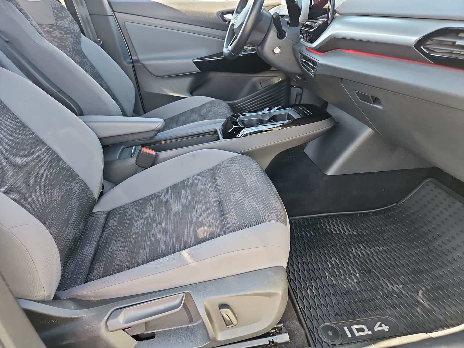 Thumbnail: 2021 Volkswagen ID.4 - 21