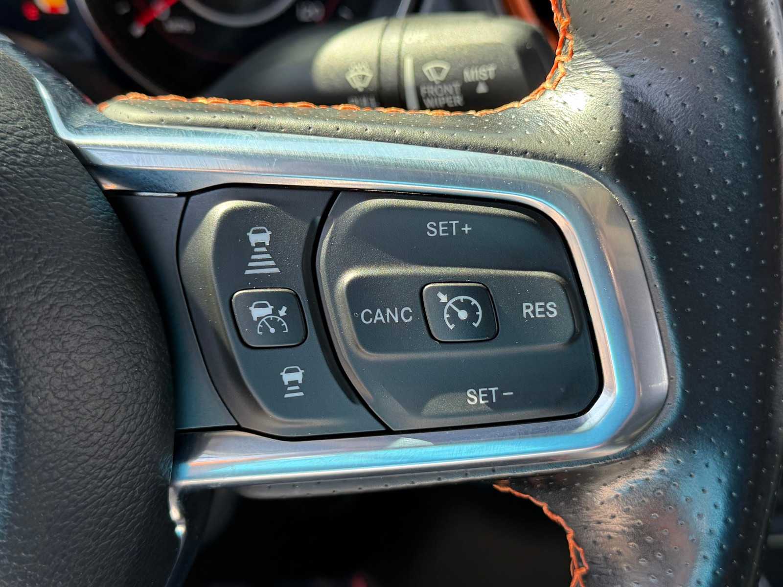 Thumbnail: 2021 Jeep Gladiator - 17