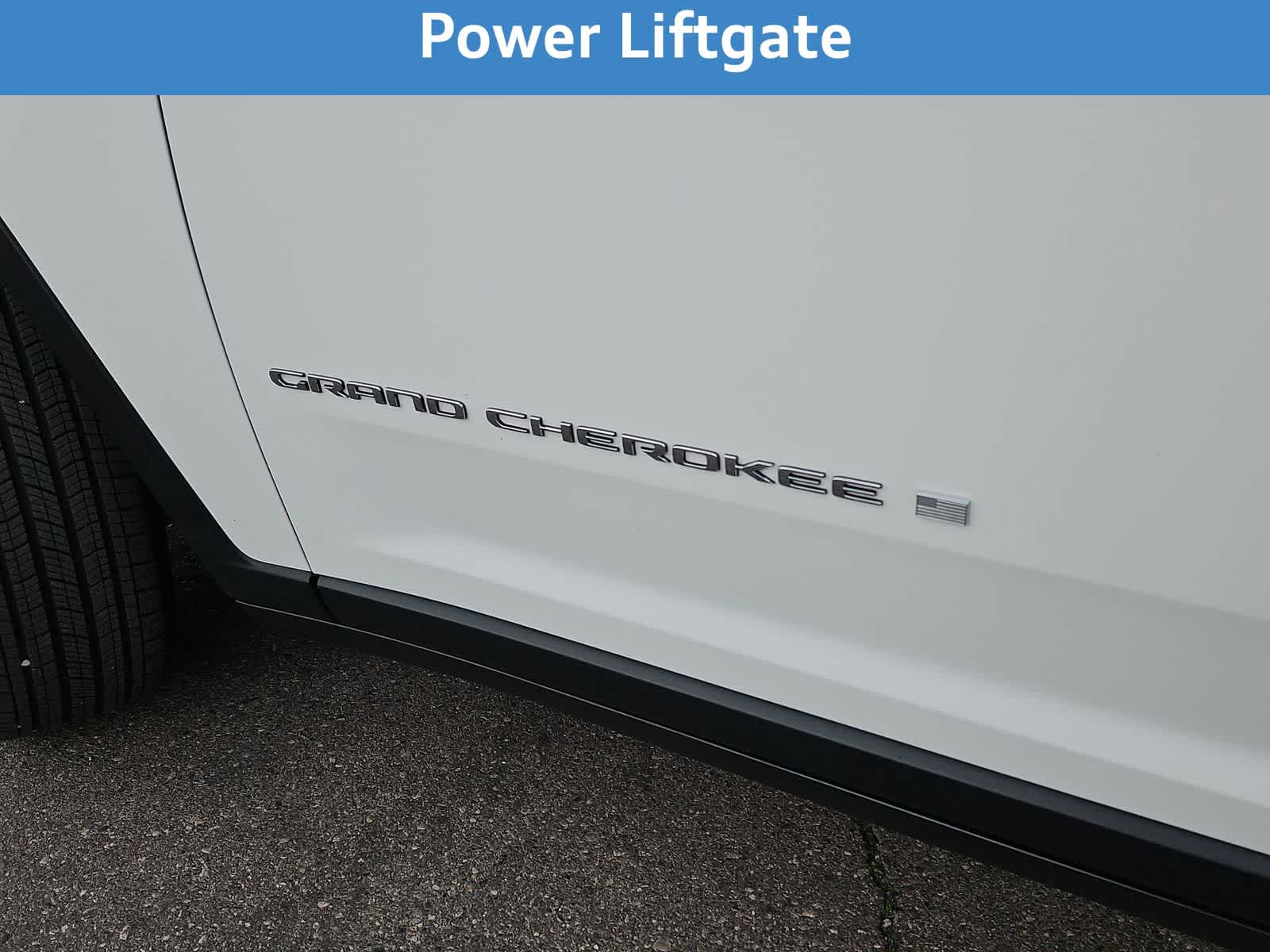 Thumbnail: 2023 Jeep Grand Cherokee - 14