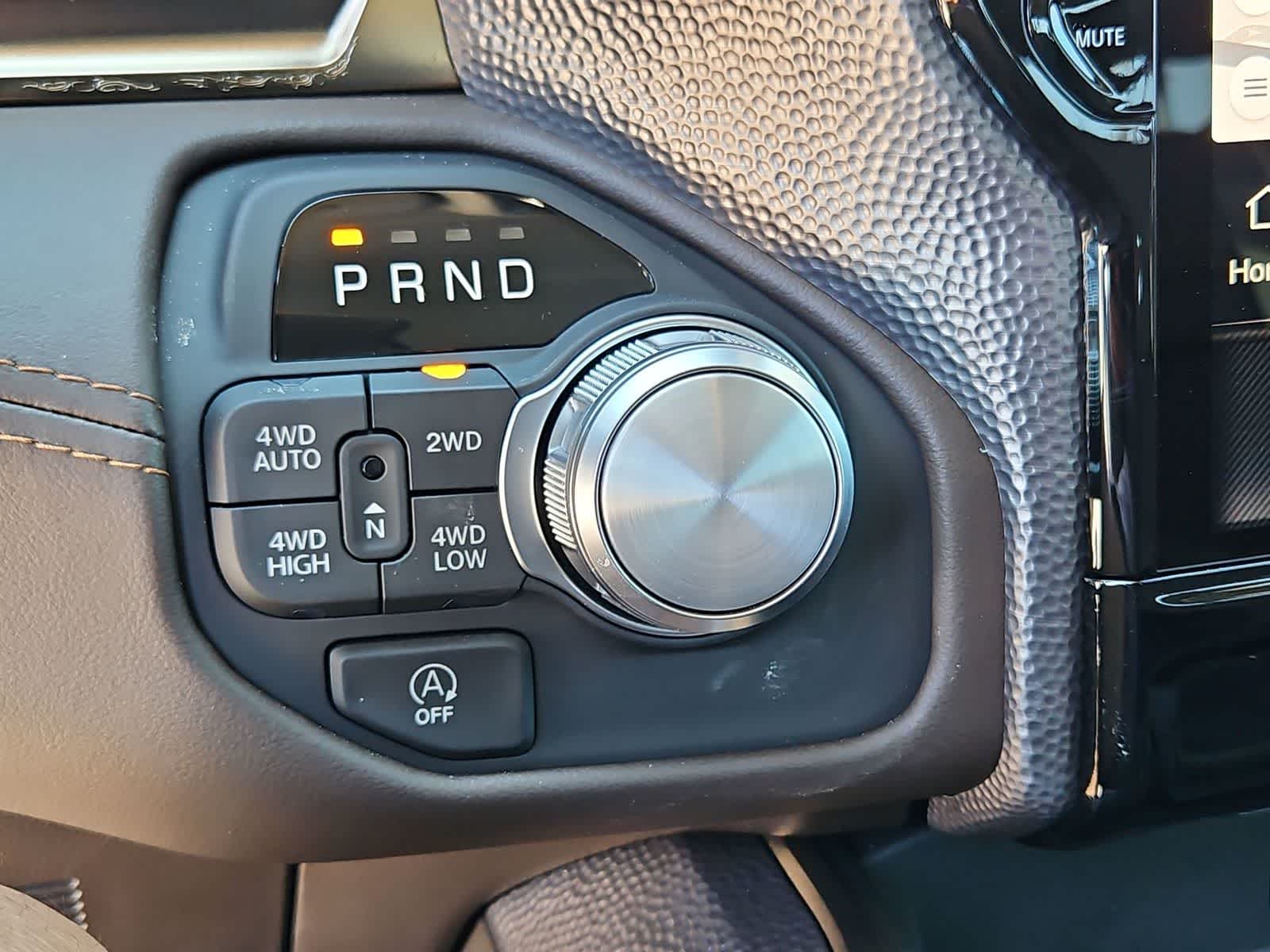 Thumbnail: 2026 RAM 1500 - 32