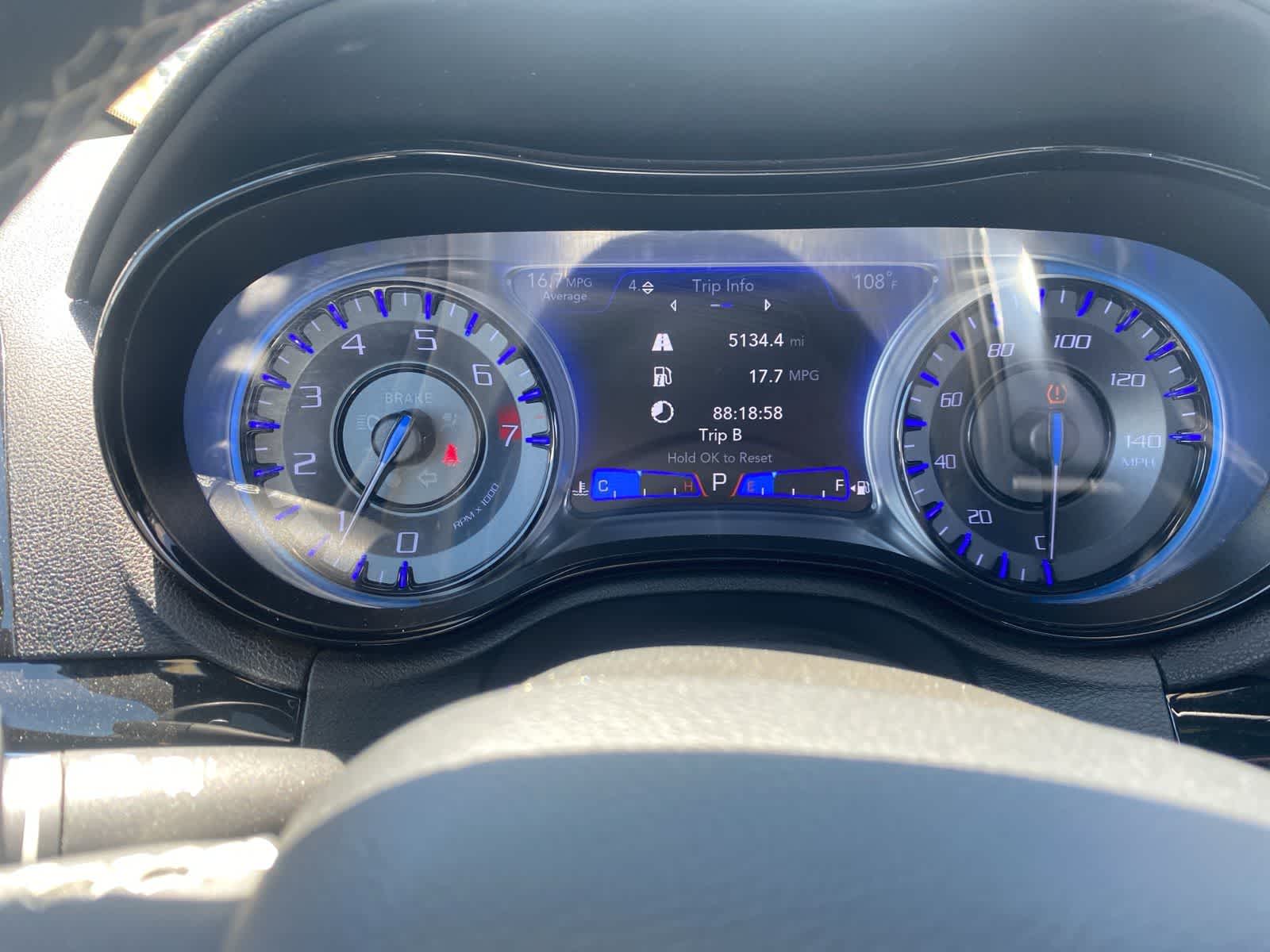 2022 Chrysler 300 S 15