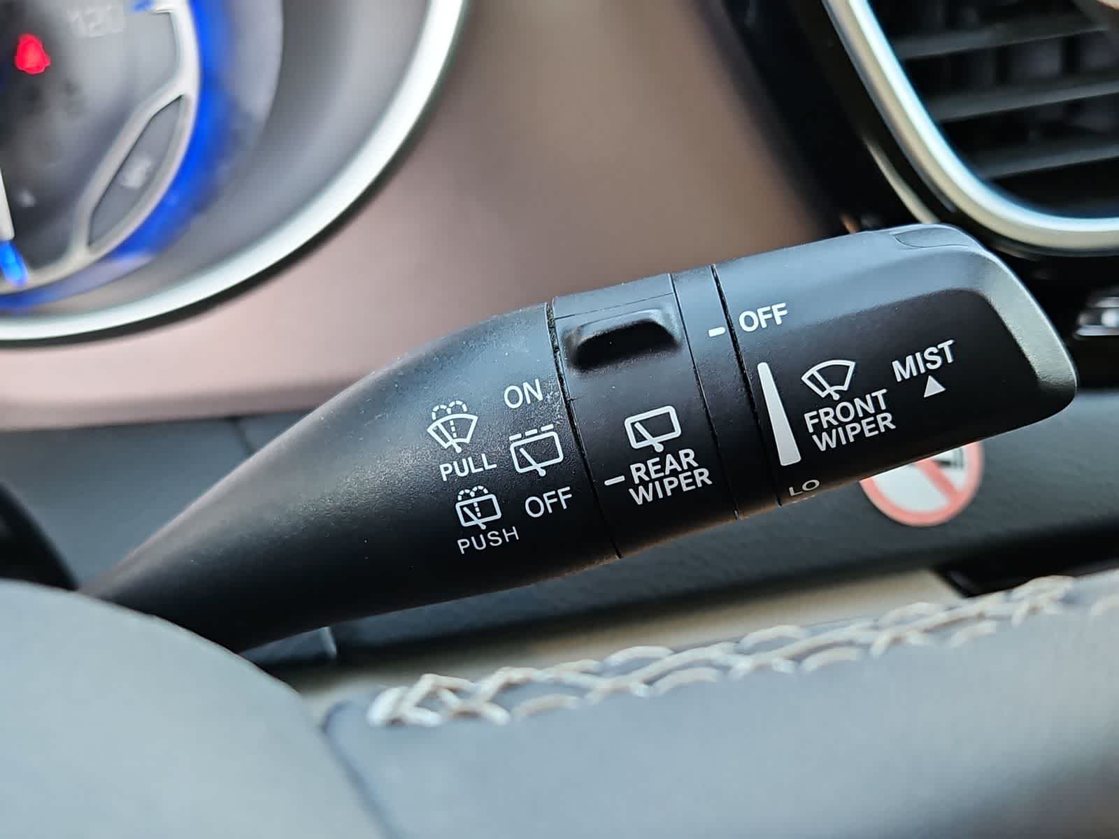 Thumbnail: 2023 Chrysler Voyager - 26