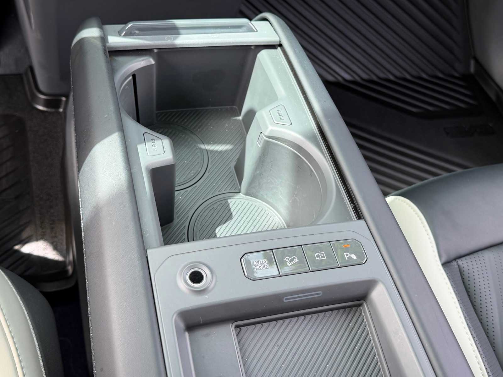 Thumbnail: 2026 Kia EV9 - 21