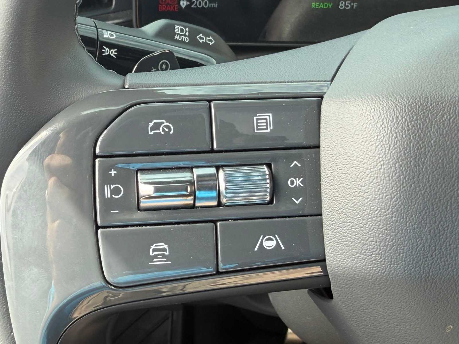 Thumbnail: 2026 Kia EV9 - 18