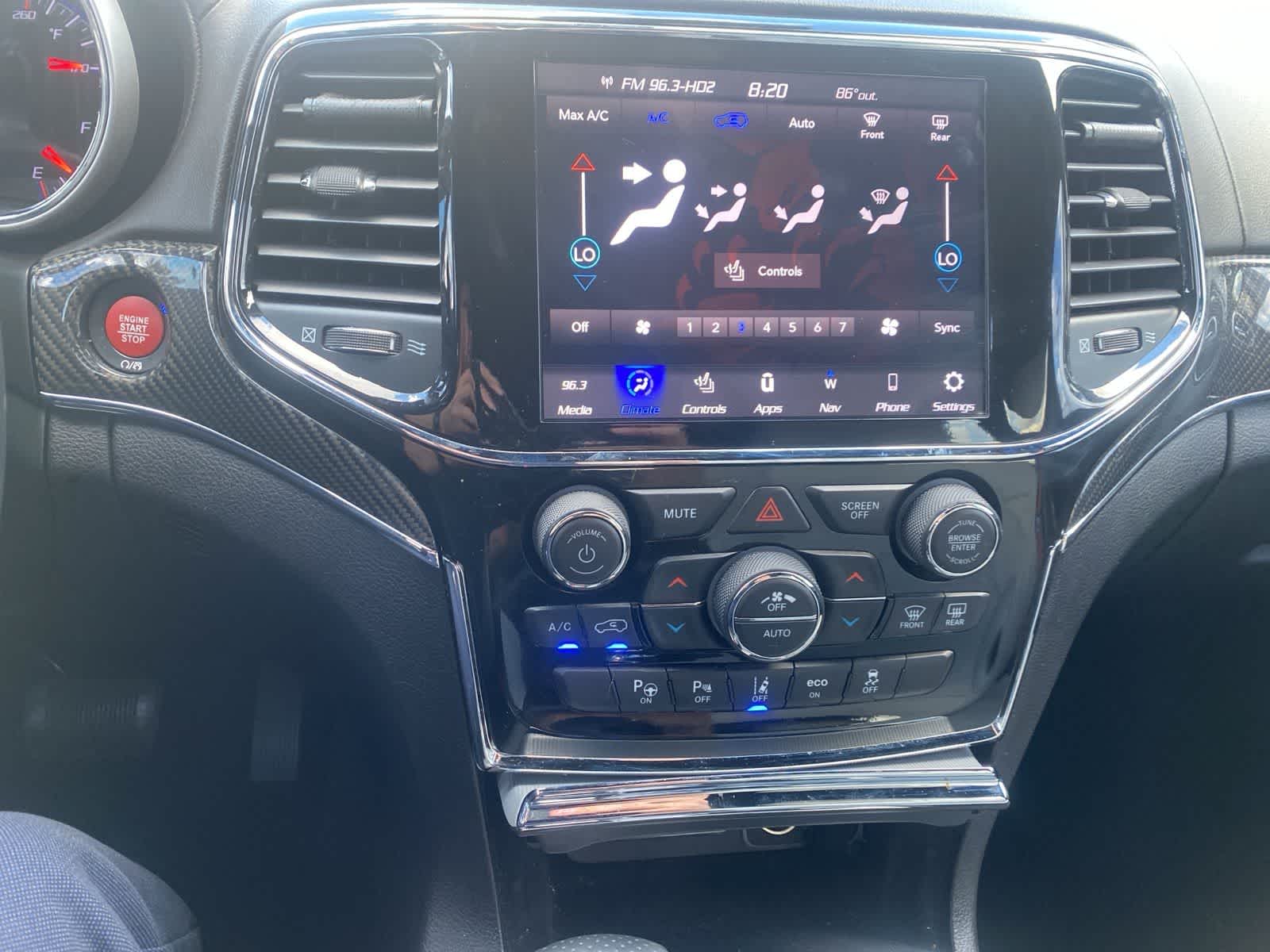 Thumbnail: 2021 Jeep Grand Cherokee - 14