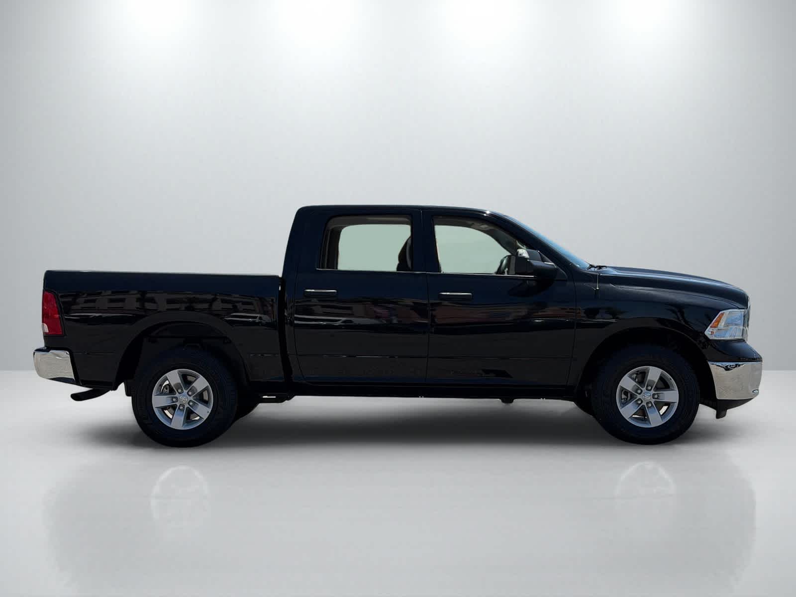 Thumbnail: 2023 RAM 1500 Classic - 8