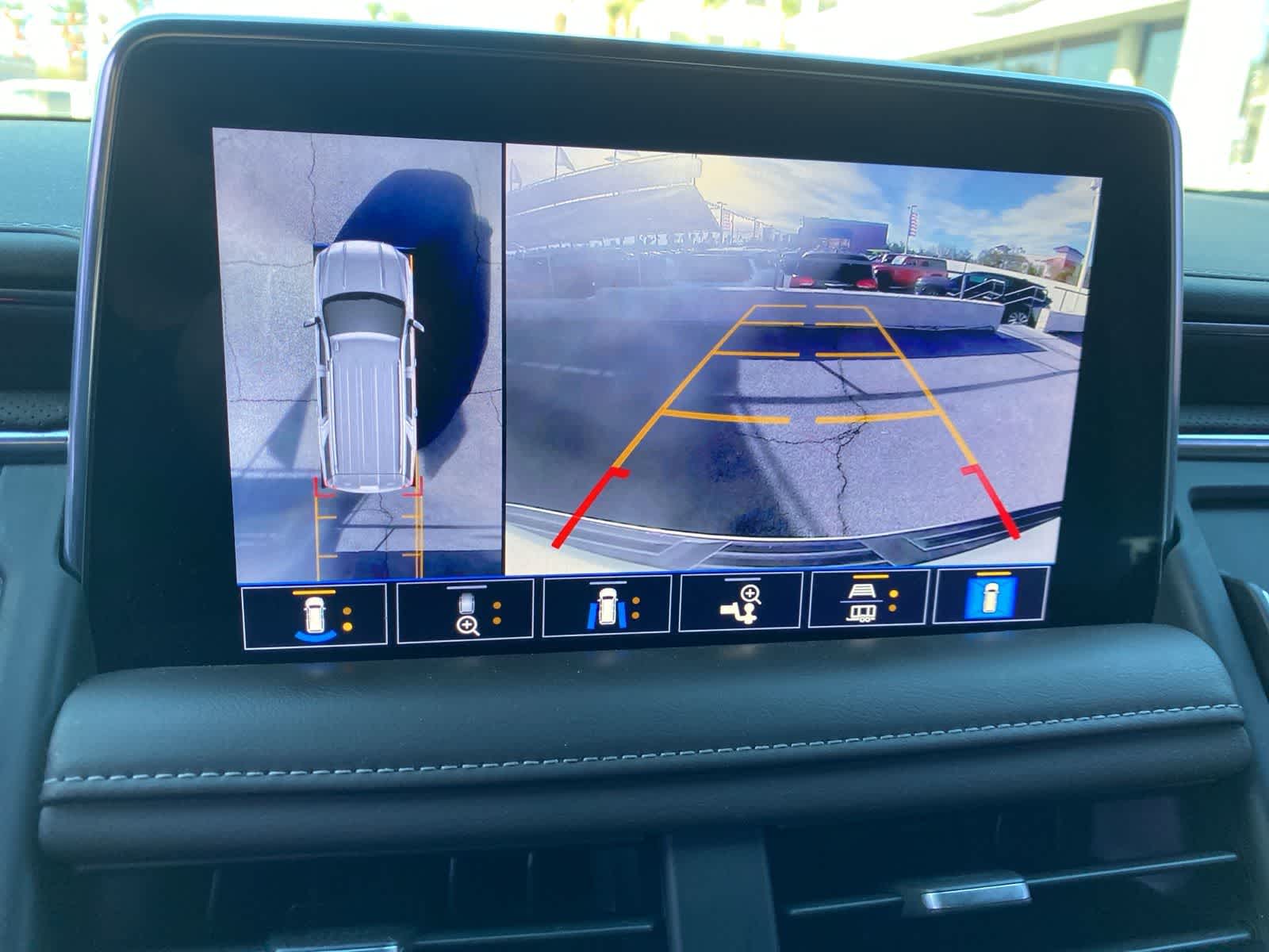 Thumbnail: 2021 GMC Yukon - 17