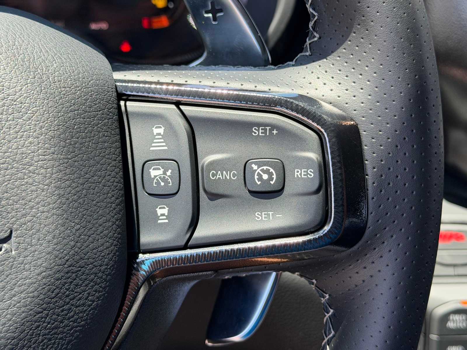 Thumbnail: 2026 RAM 1500 - 18