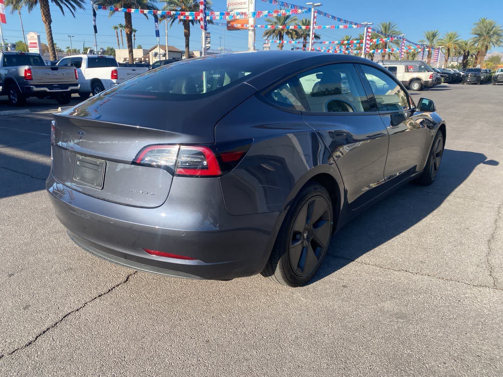 Thumbnail: 2022 Tesla Model 3 - 6