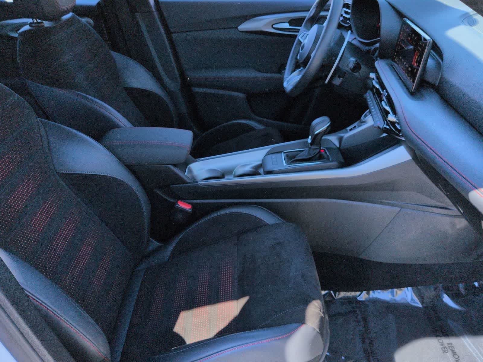 Thumbnail: 2024 Dodge Hornet - 22