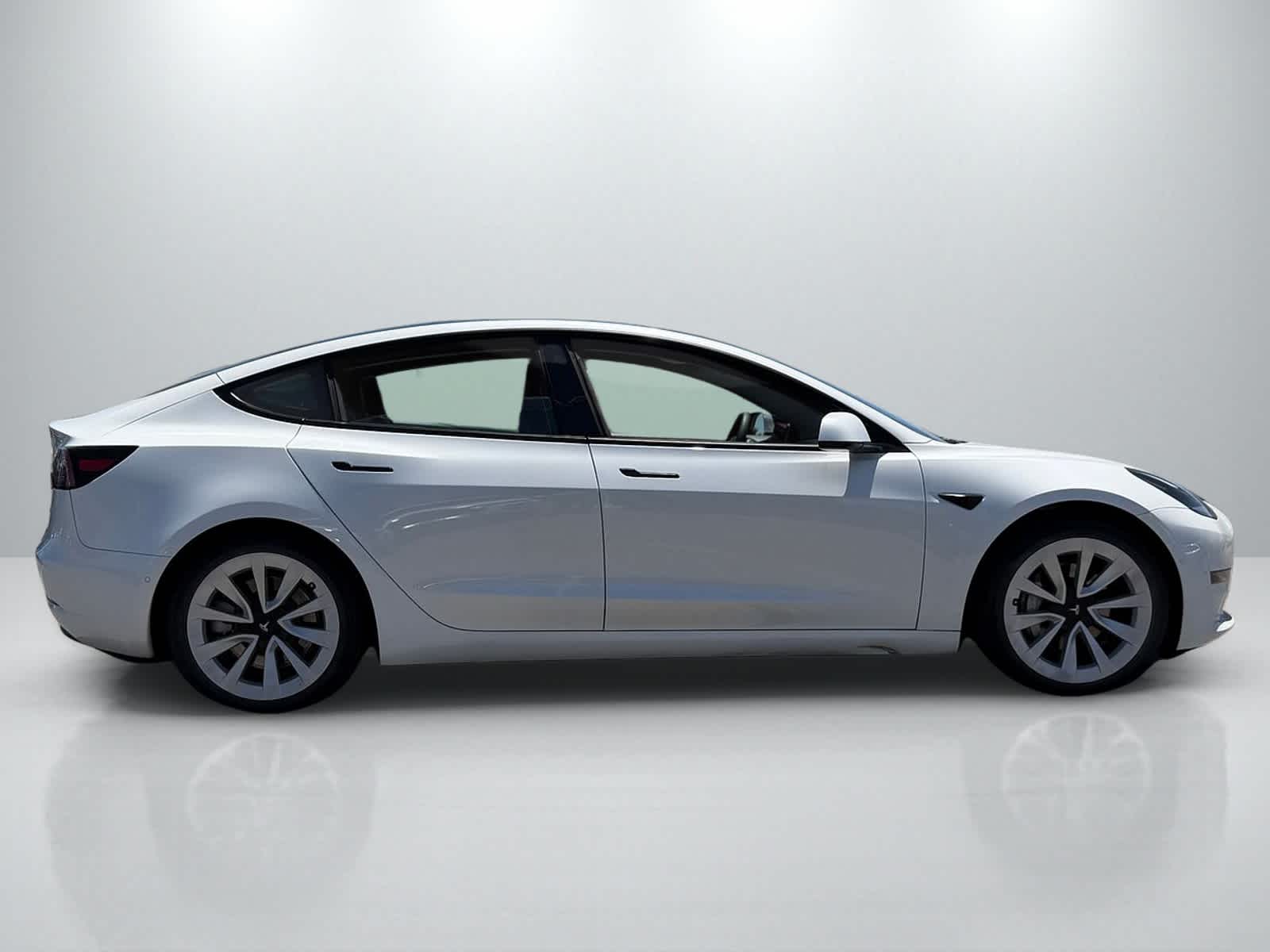 Thumbnail: 2021 Tesla Model 3 - 8