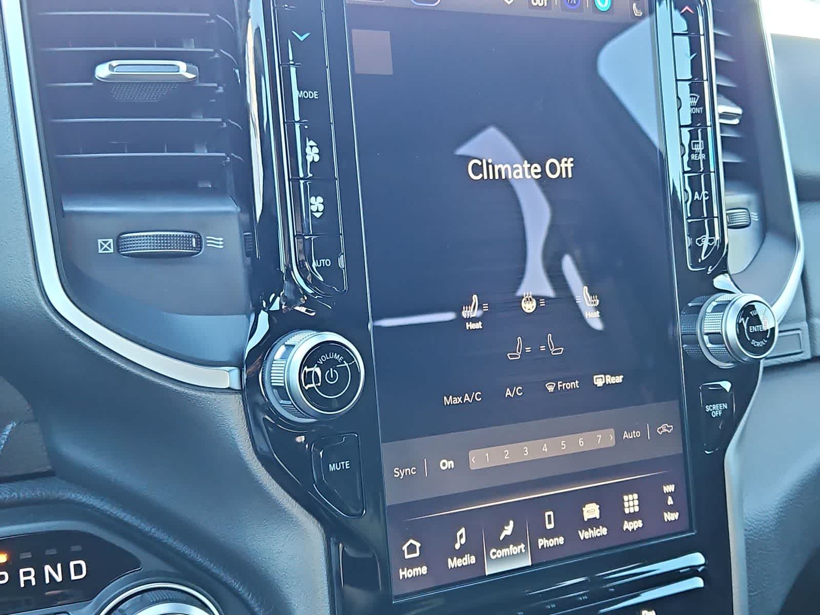 Thumbnail: 2026 RAM 1500 - 28