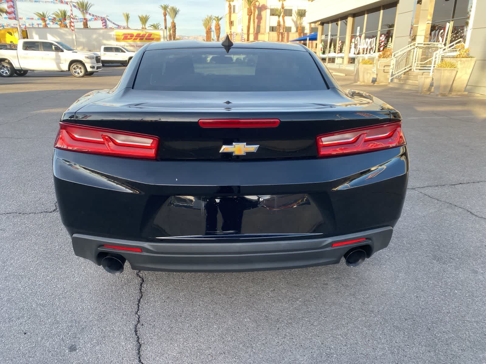 Thumbnail: 2017 Chevrolet Camaro - 8