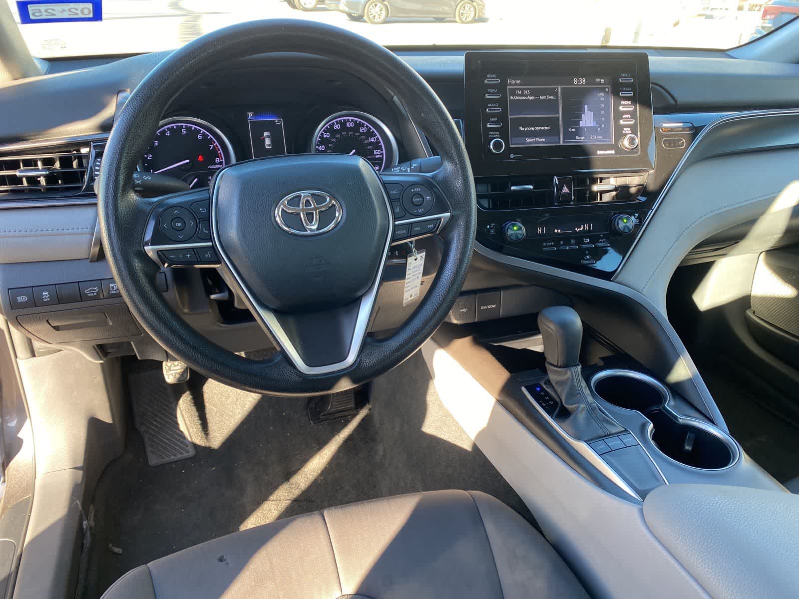 Thumbnail: 2023 Toyota Camry - 10