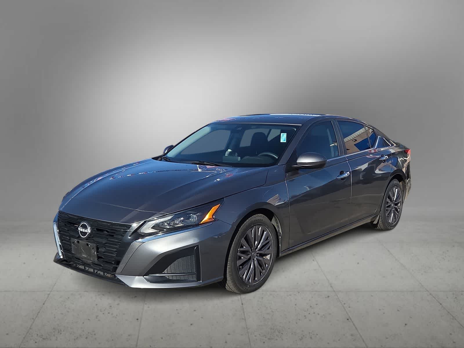 Thumbnail: 2023 Nissan Altima - 5