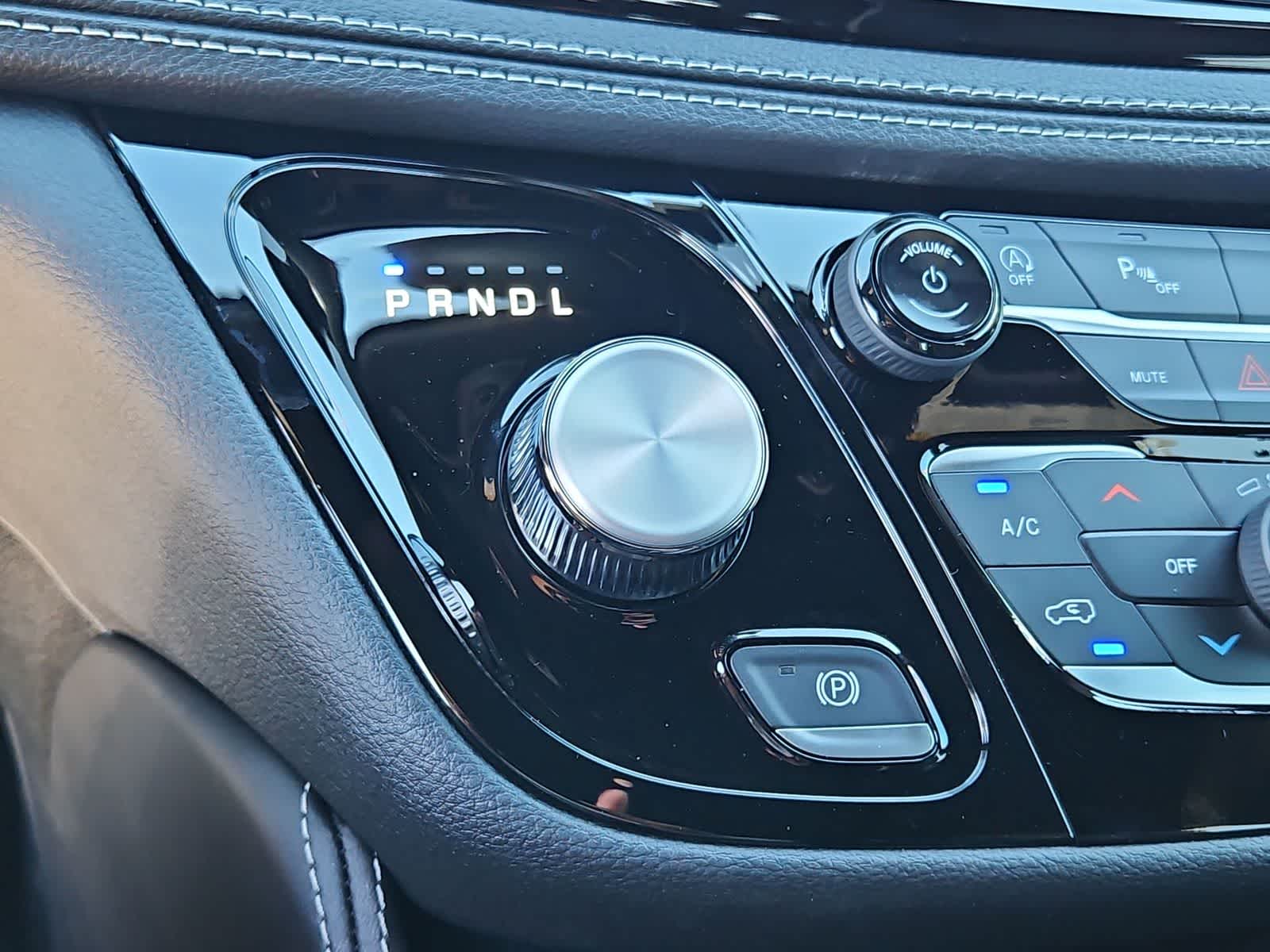 Thumbnail: 2026 Chrysler Pacifica - 31