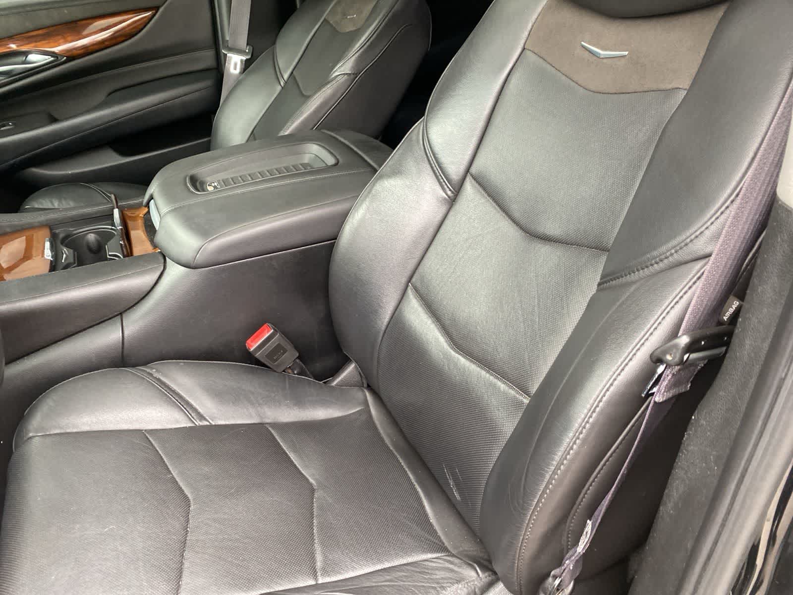 Thumbnail: 2016 Cadillac Escalade - 11
