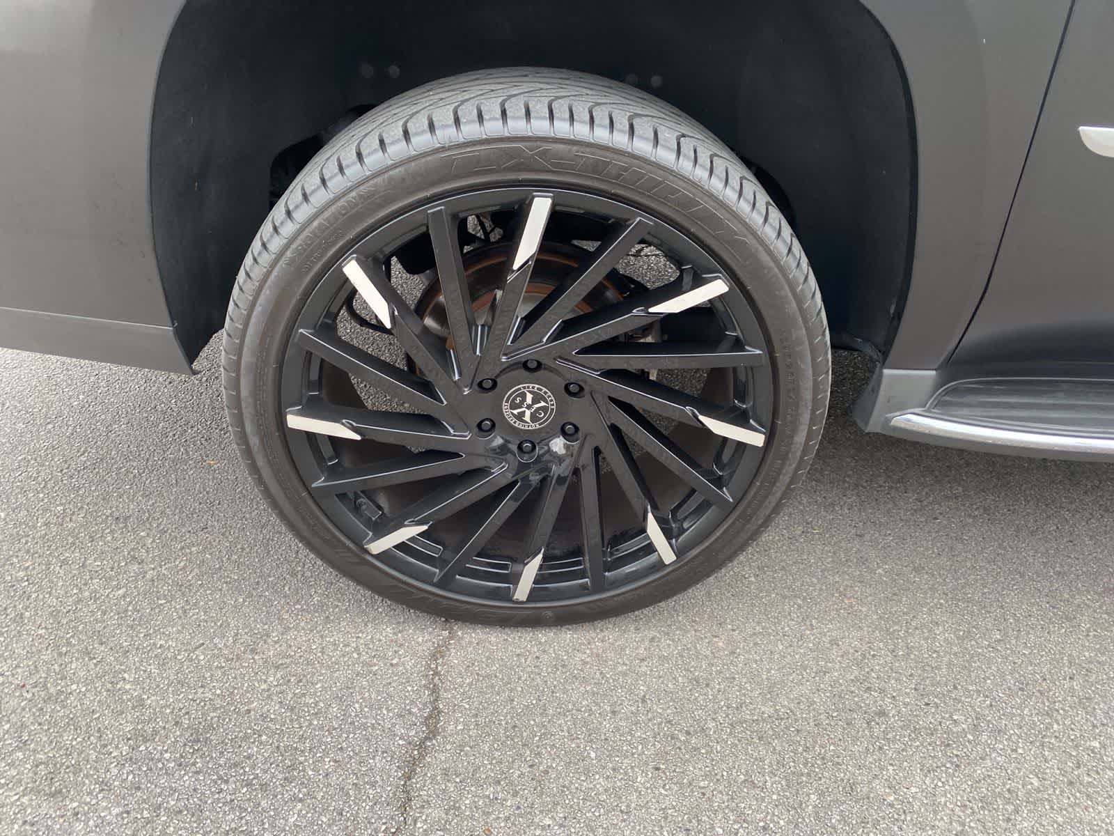 Thumbnail: 2016 Cadillac Escalade - 5