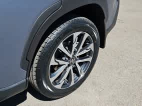 Thumbnail: 2022 Toyota Corolla Cross - 18