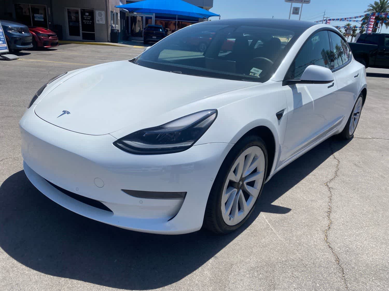 2021 Tesla Model 3 Standard Range Plus's photo