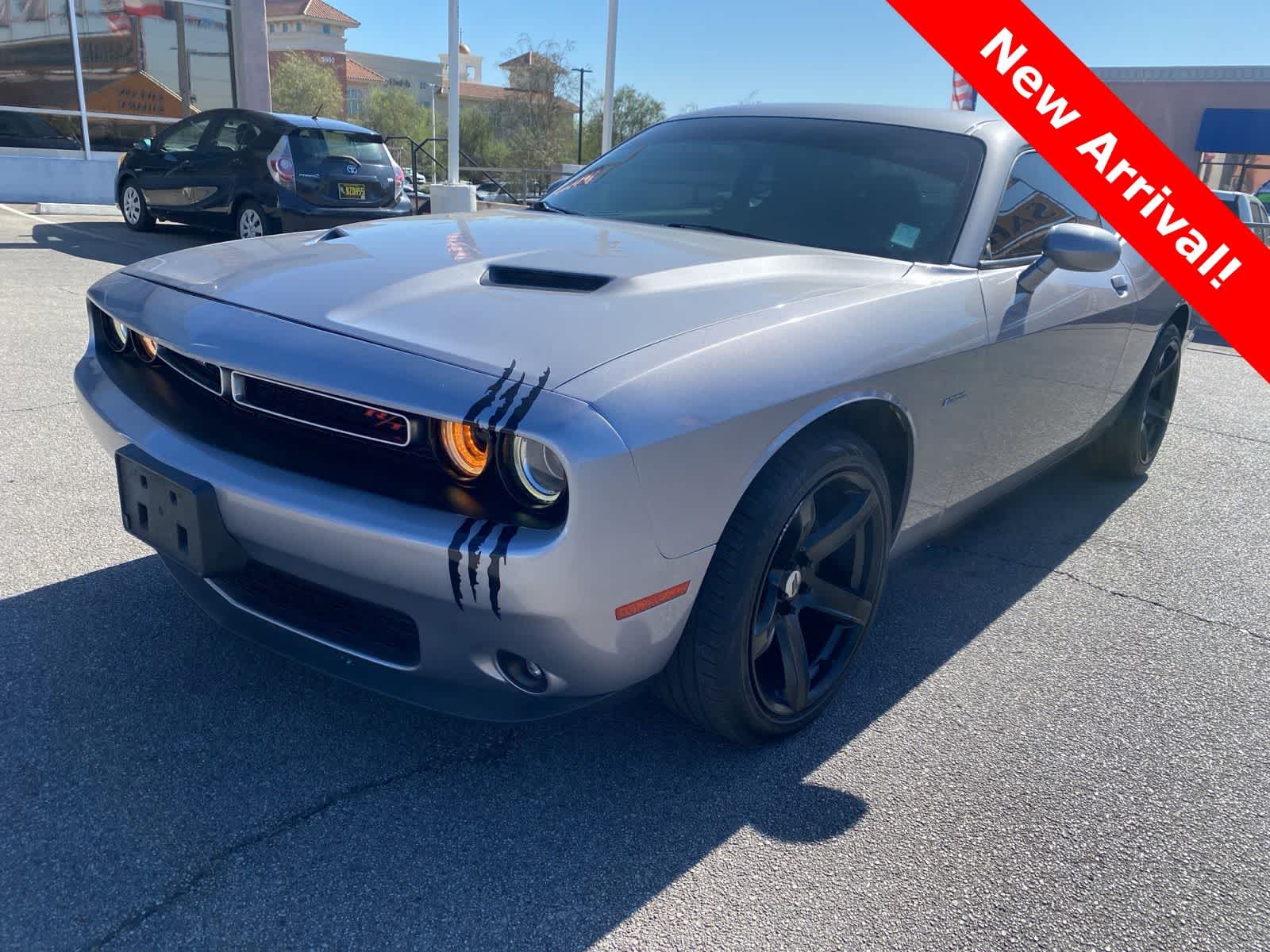 2018 Dodge Challenger R/T's photo