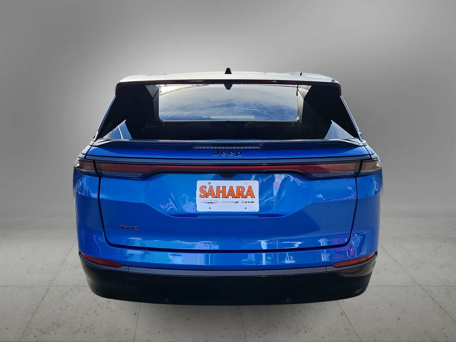 Thumbnail: 2025 Jeep Wagoneer S - 8