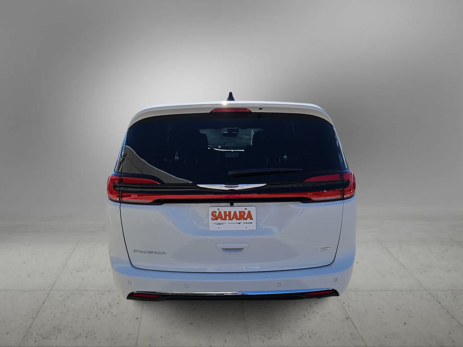 Thumbnail: 2026 Chrysler Pacifica - 7