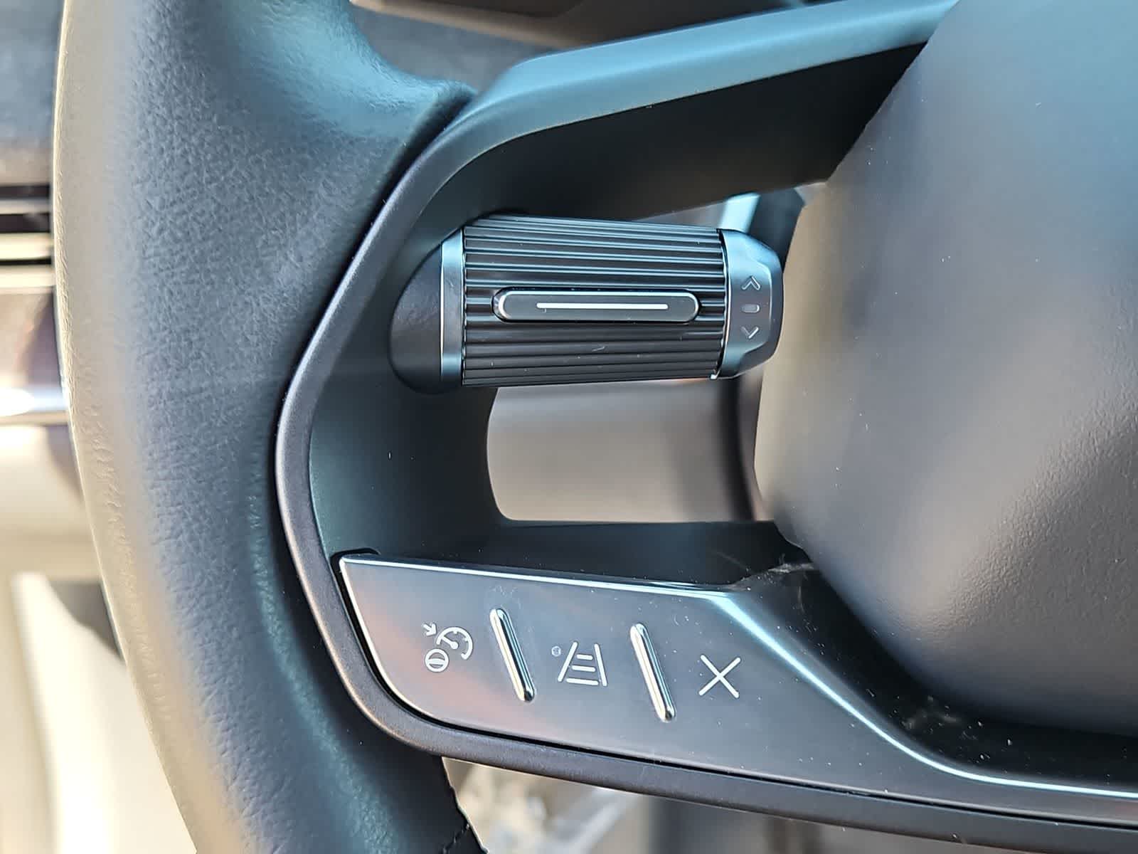 Thumbnail: 2024 Lucid Air - 22