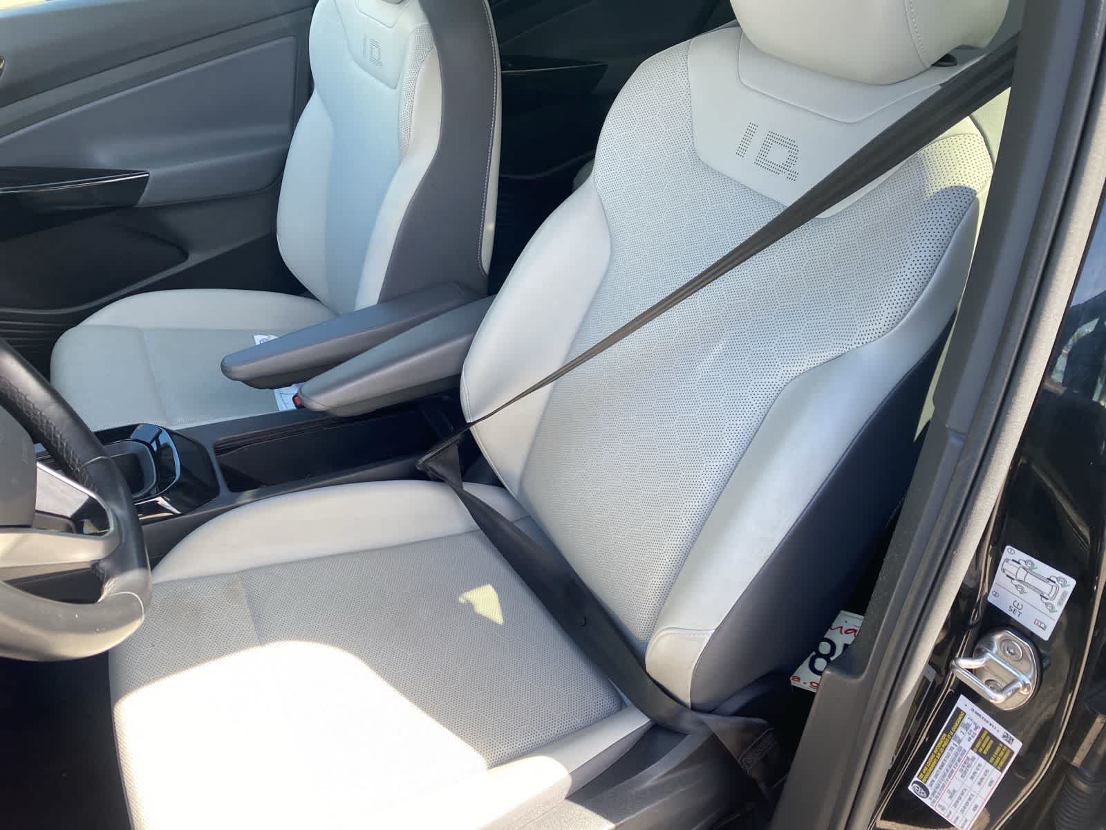 Thumbnail: 2022 Volkswagen ID.4 - 11