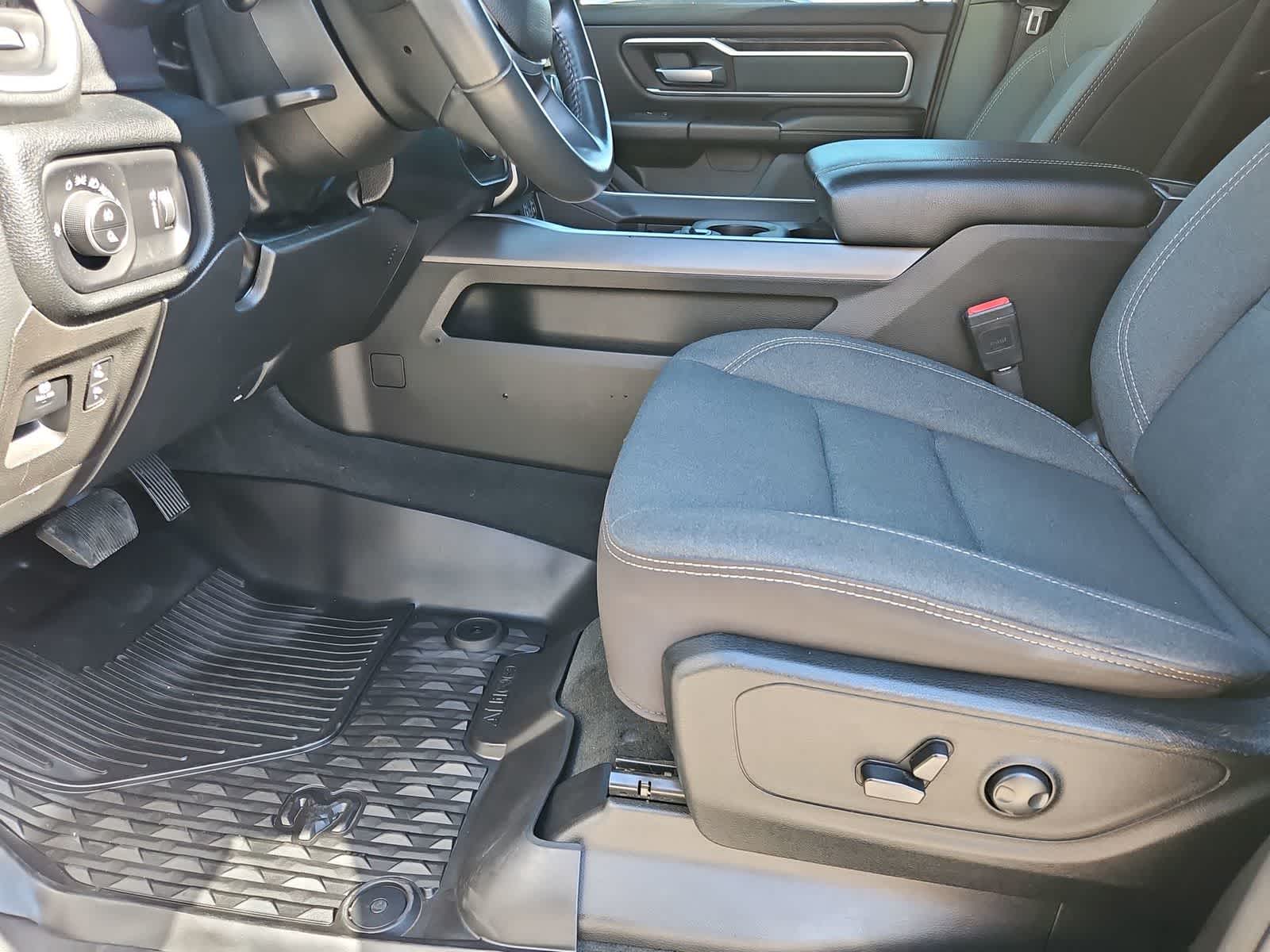 Thumbnail: 2022 RAM 1500 - 17