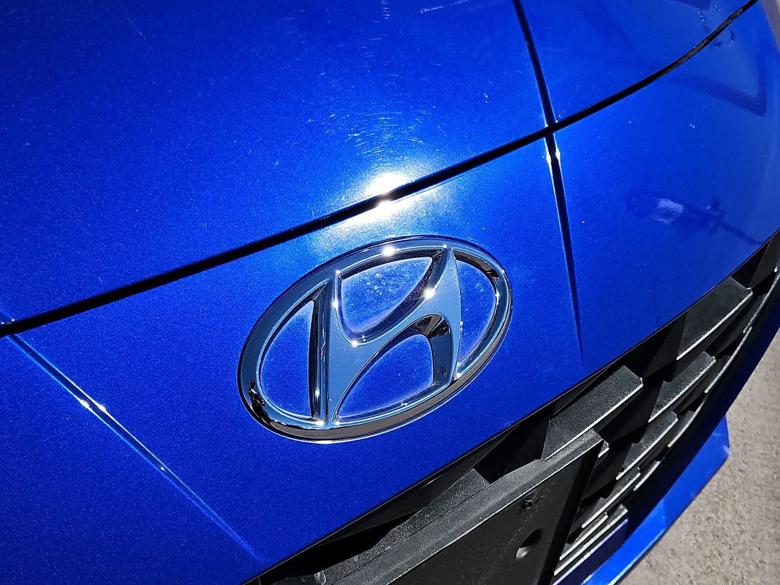 Thumbnail: 2023 Hyundai Elantra - 12