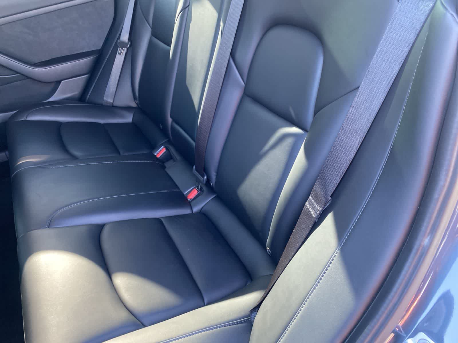 Thumbnail: 2022 Tesla Model 3 - 12