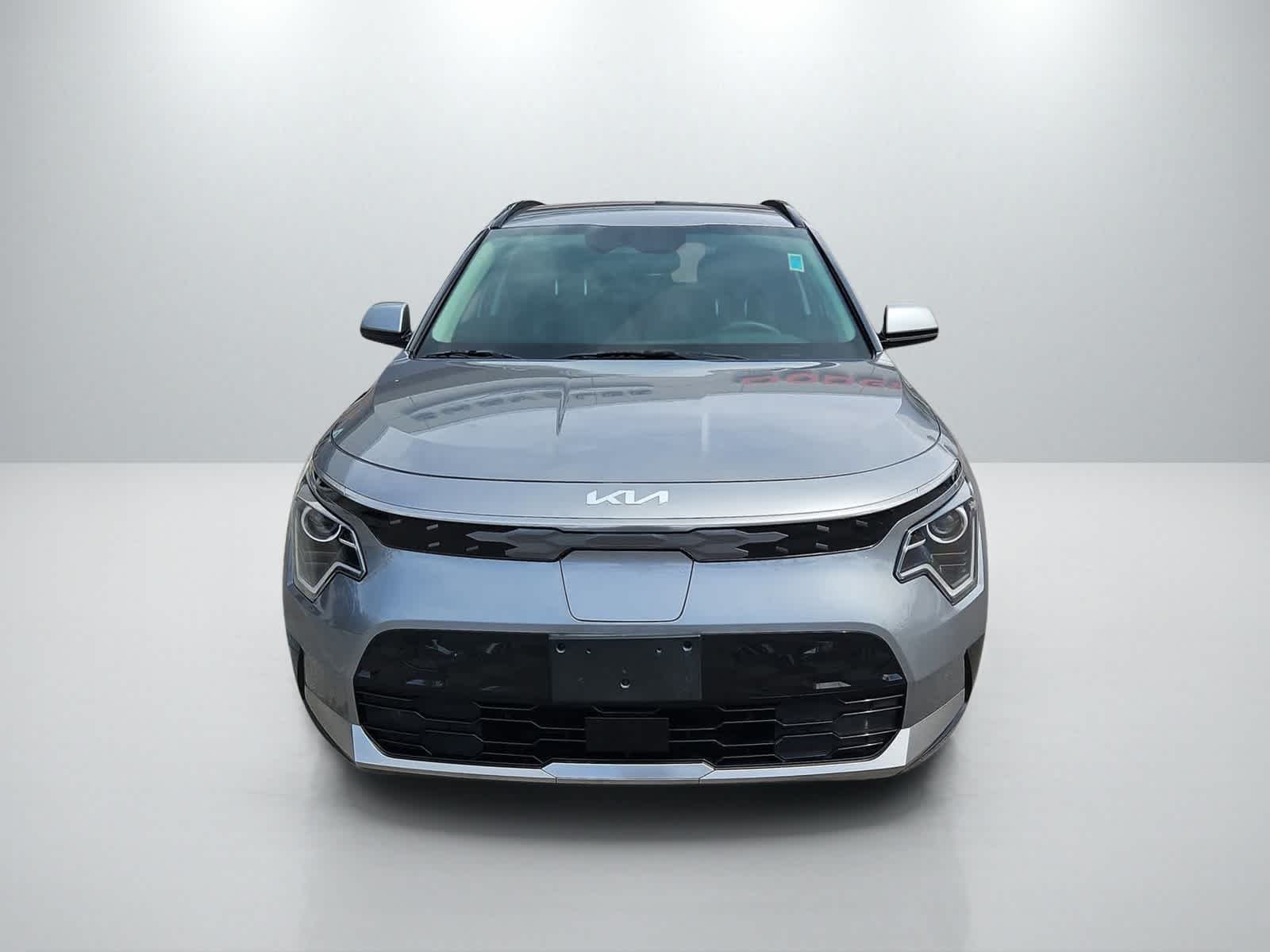 Thumbnail: 2024 Kia Niro - 4