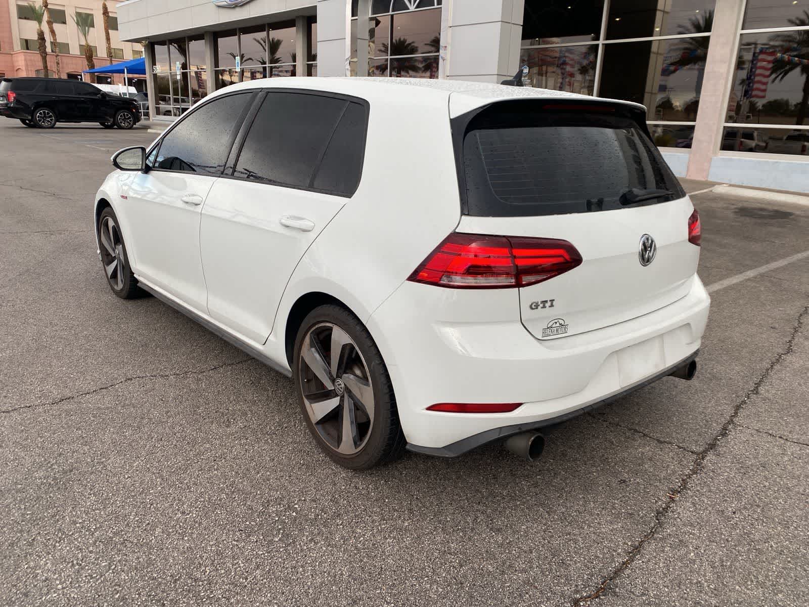 Thumbnail: 2018 Volkswagen Golf - 9