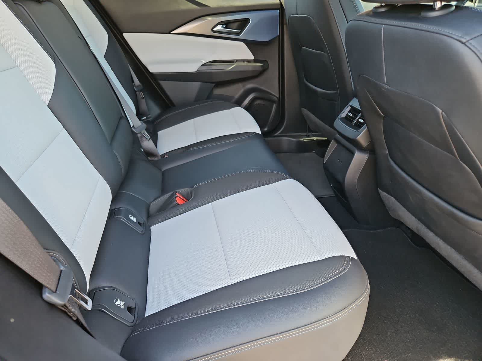 Thumbnail: 2025 Chevrolet Equinox - 21