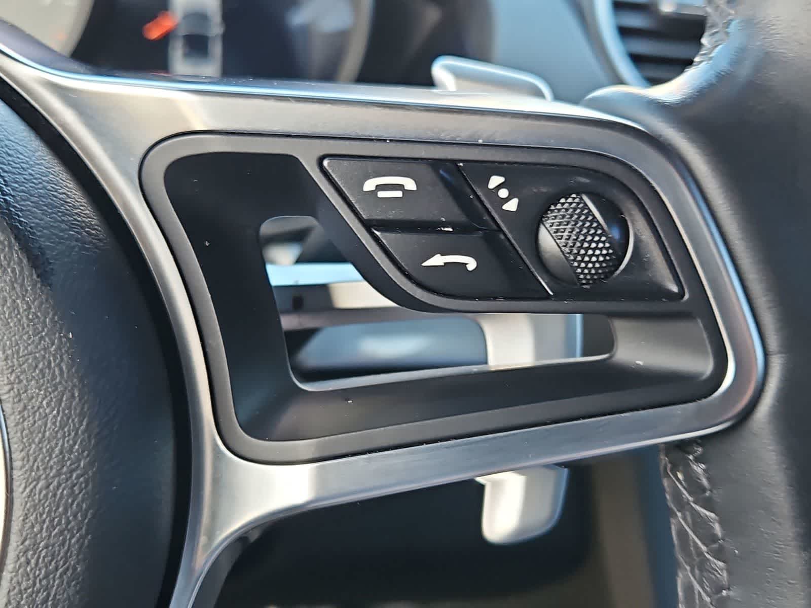 Thumbnail: 2017 Porsche 718 Boxster - 20