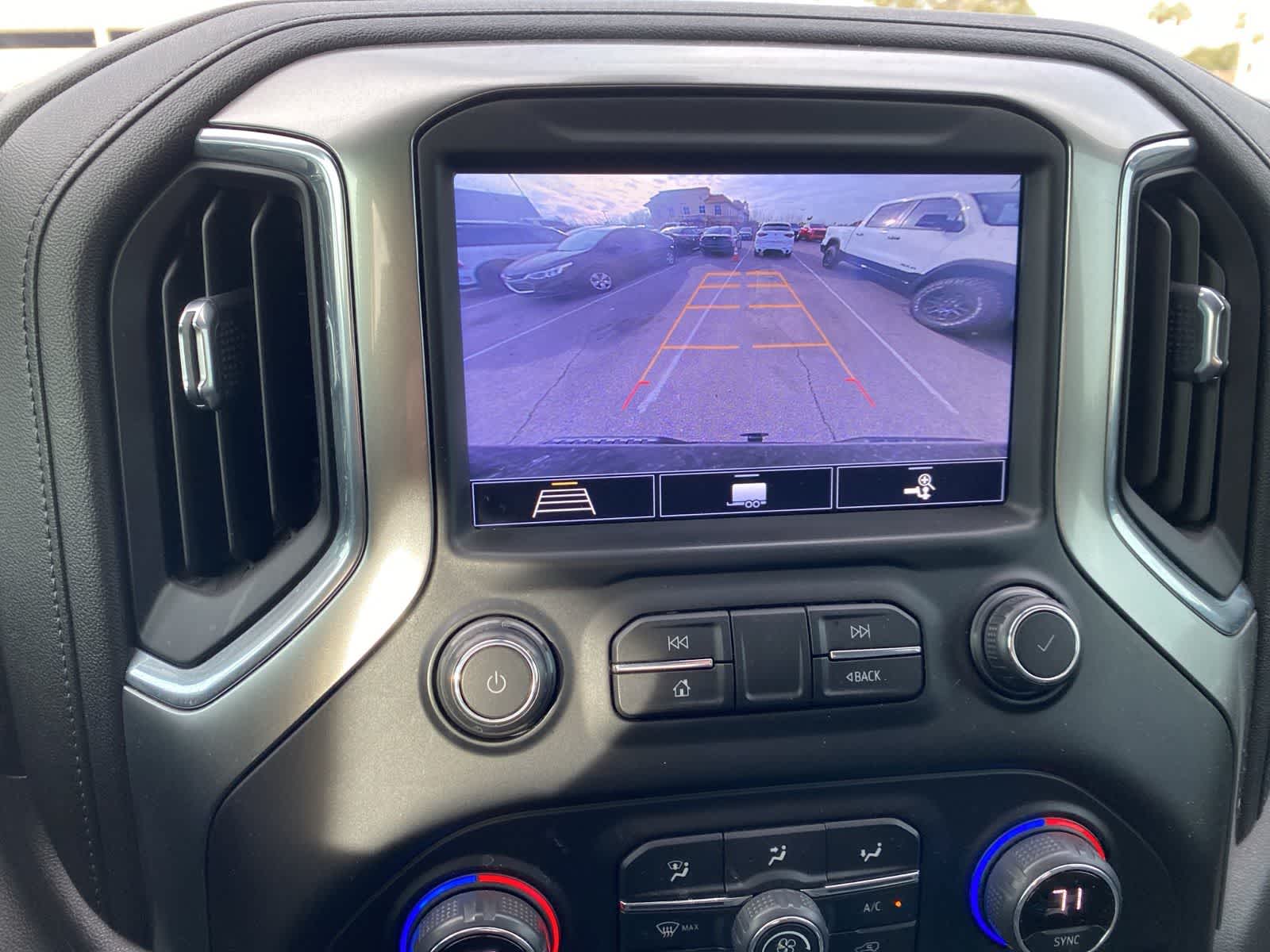 Thumbnail: 2020 Chevrolet Silverado 1500 - 16