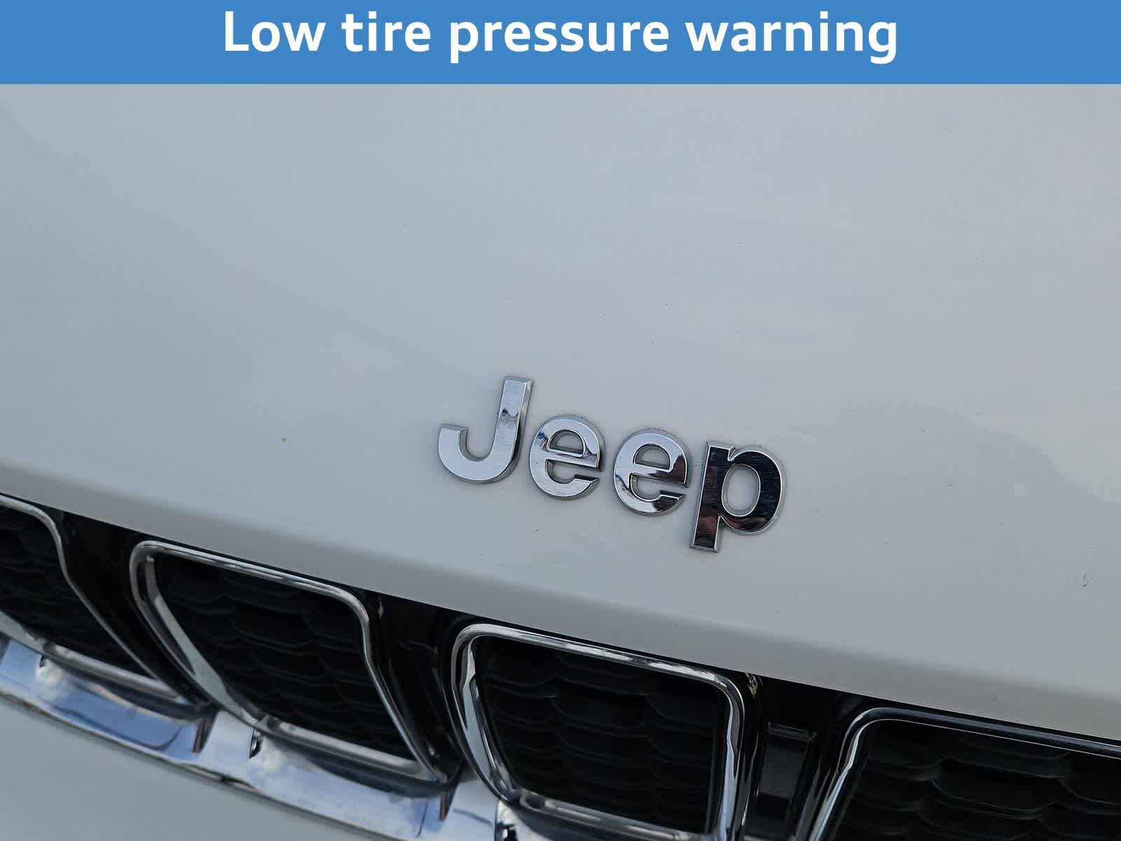 Thumbnail: 2023 Jeep Grand Cherokee - 13