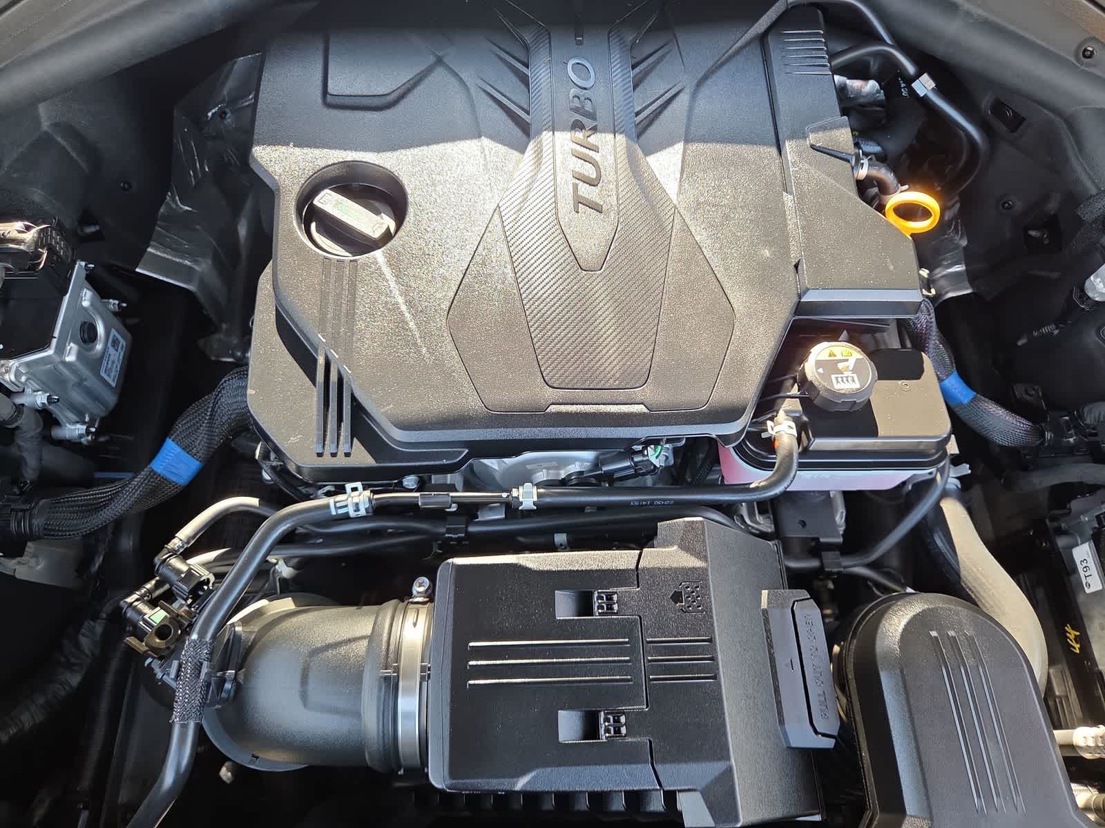 Thumbnail: 2023 Genesis GV70 - 15