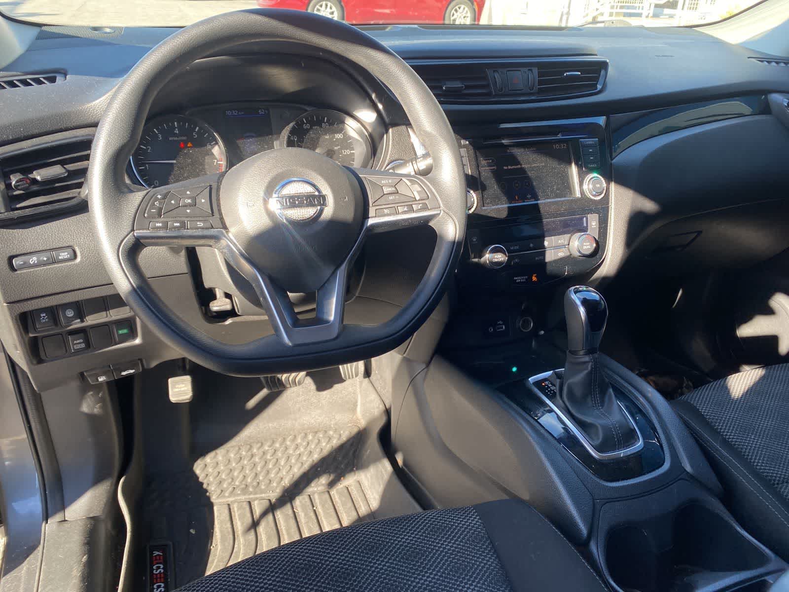 Thumbnail: 2019 Nissan Rogue Sport - 10