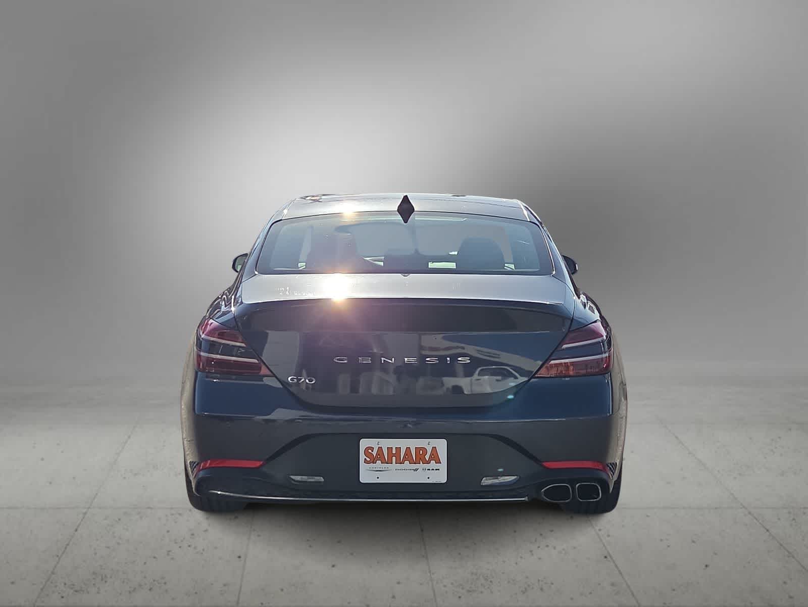 Thumbnail: 2023 Genesis G70 - 8