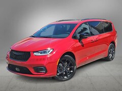 2025 Chrysler Pacifica LIMITED AWD Passenger Van