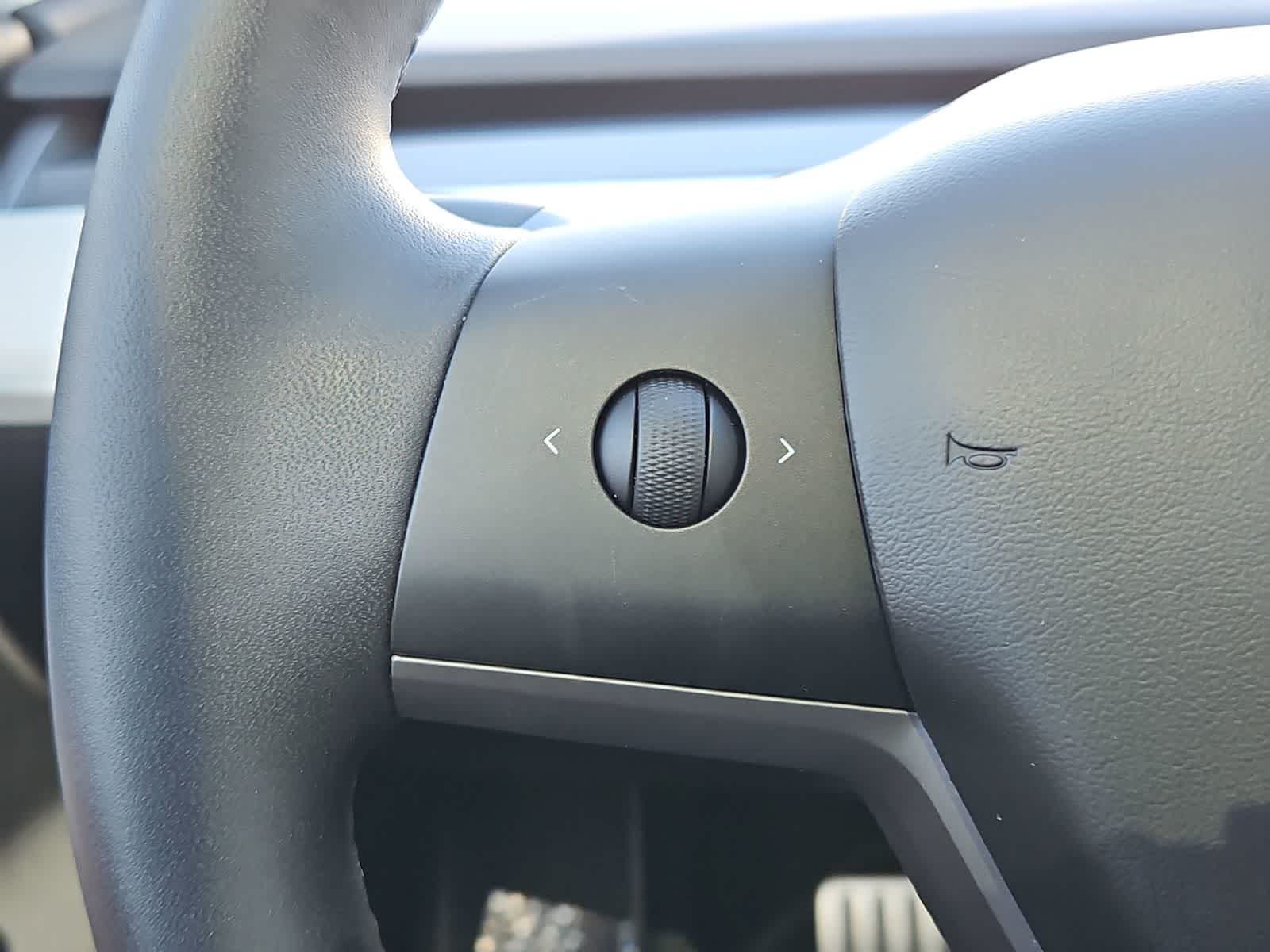 Thumbnail: 2020 Tesla Model 3 - 22