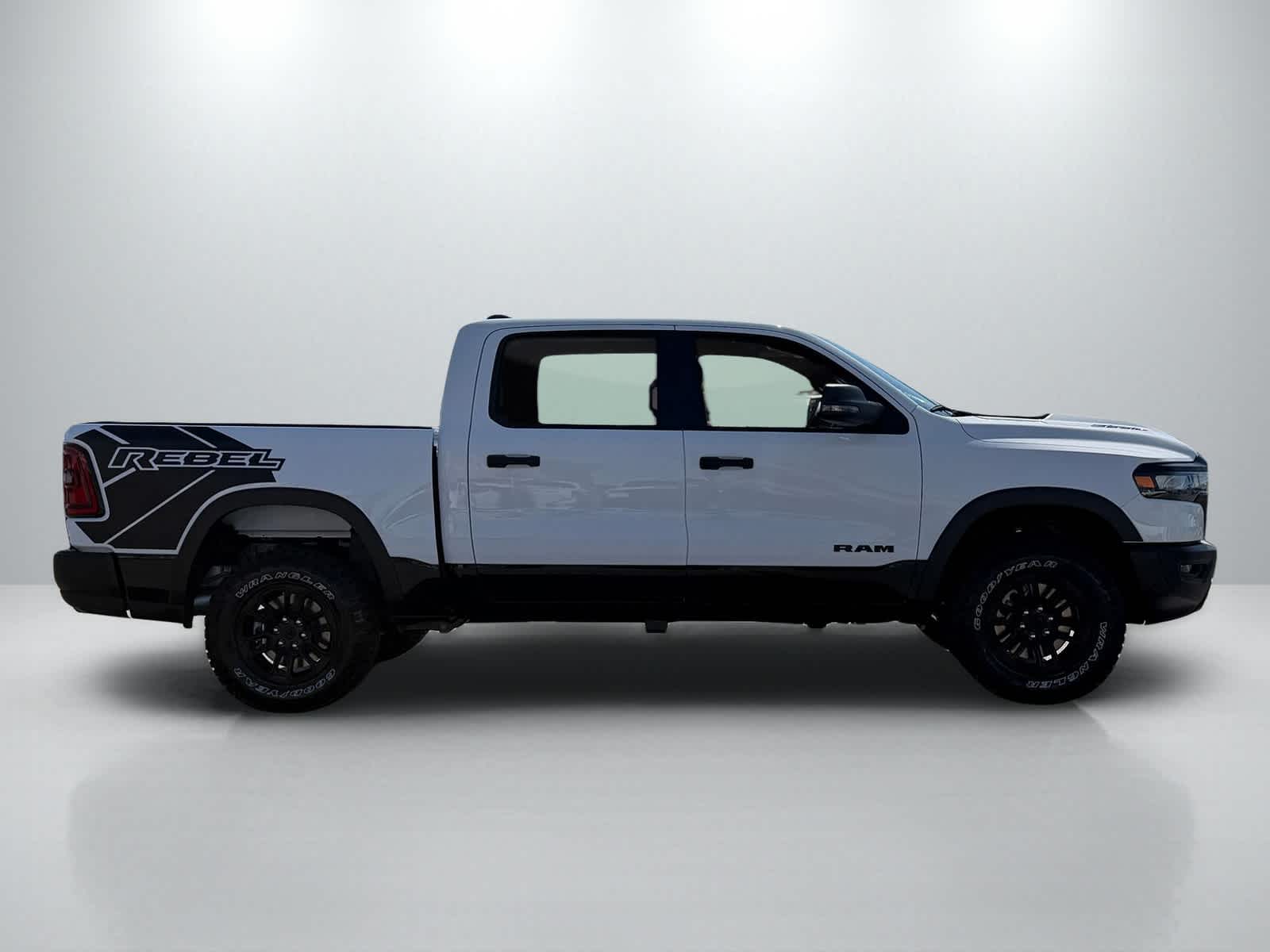 Thumbnail: 2026 RAM 1500 - 8
