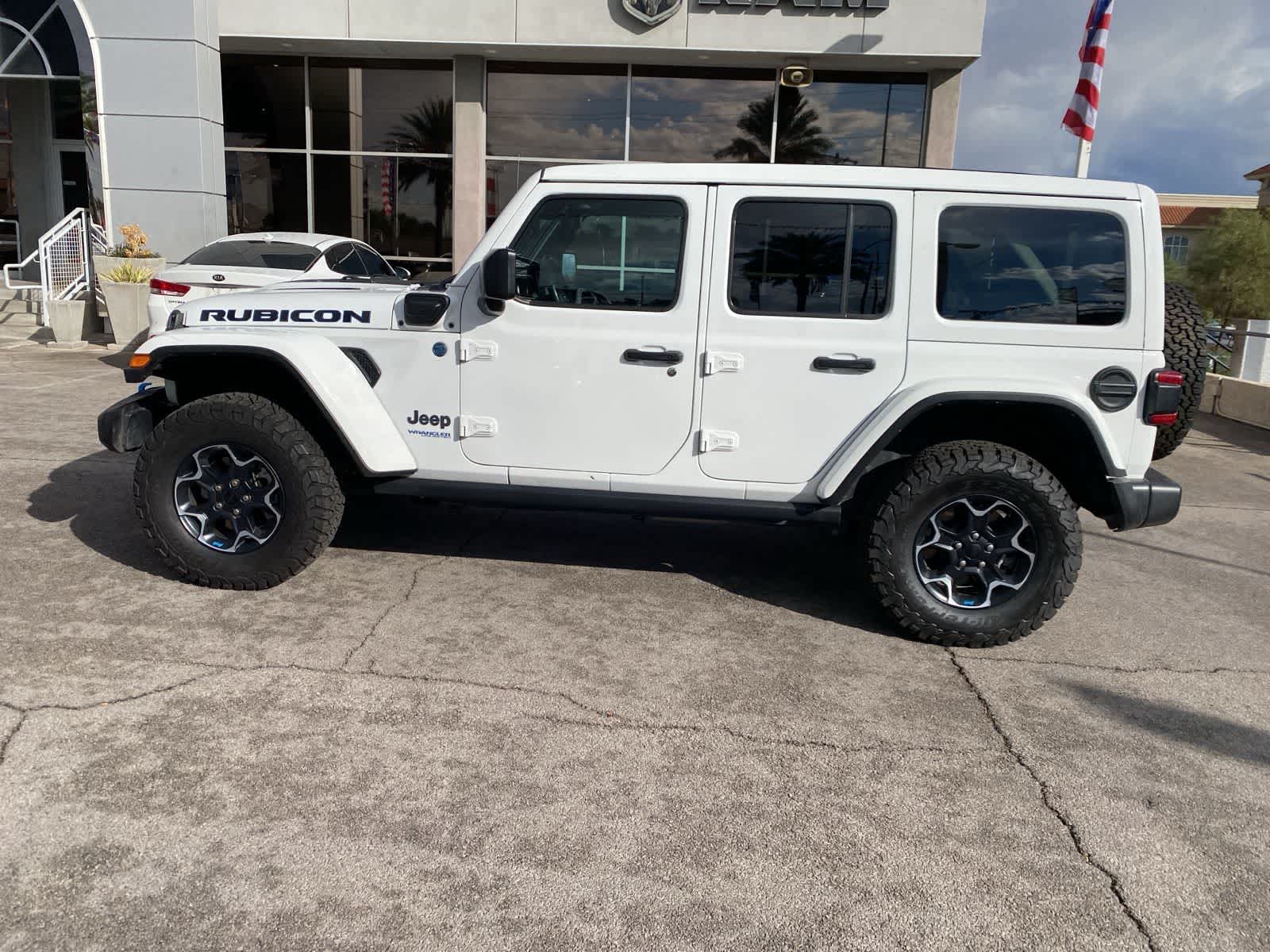 Thumbnail: 2022 Jeep Wrangler - 9