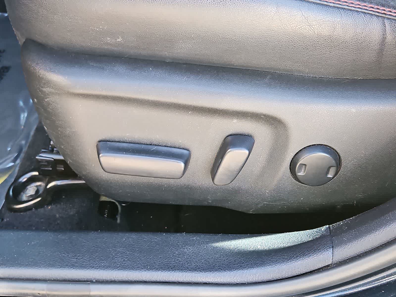 Thumbnail: 2017 Toyota Camry - 19